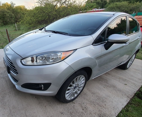 Ford Fiesta Kinetic Design 1.6 Se Plus Powershift 120cv 2014