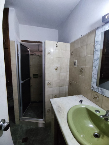 Hermosa Casa En Padrón Único. Sólida Construcción ¡próximo A Todos Los Servicios, Lado Sur! Y A 200 Mts Del Complejo Luis Suarez