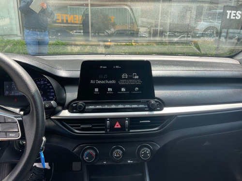 Imagen 13 de 14 de Kia Forte L 2020