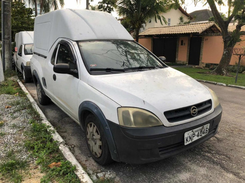 Imagem 2 de 4 de Chevrolet Montana 2004
