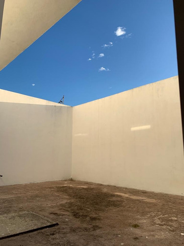 Imagen 7 de 16 de Venta De Casa En Terrazas El Carrascal, Obra Gris. Adlz