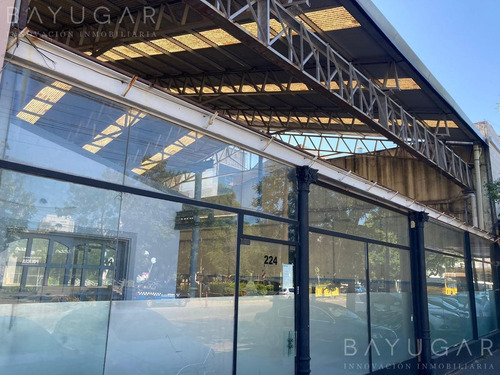 Imagen 2 de 12 de Venta - Importante Local Sobre Av. B.mitre Al 200 - Bayugar Negocios Inmobiliarios