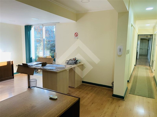 Imagen 16 de 19 de Casa En Venta De 5 Dorm. En Vitacura