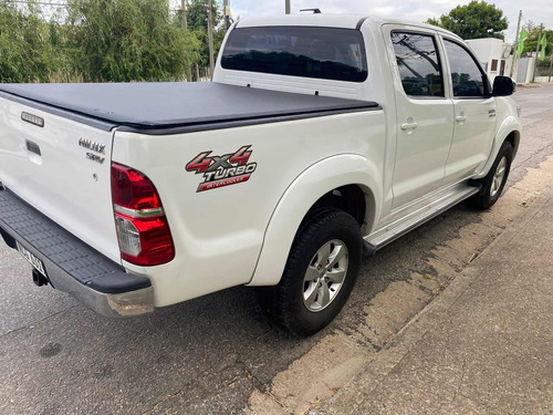Toyota Hilux 3.0 Cd Srv Cuero Tdi 4x4 5at - A4 2015
