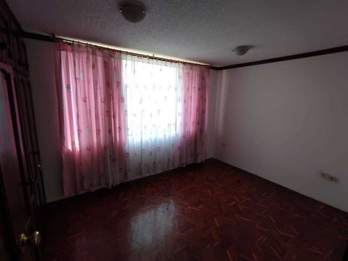 Casa En El Norte De Quito 3 Habitaciones En Conjunto Privado
