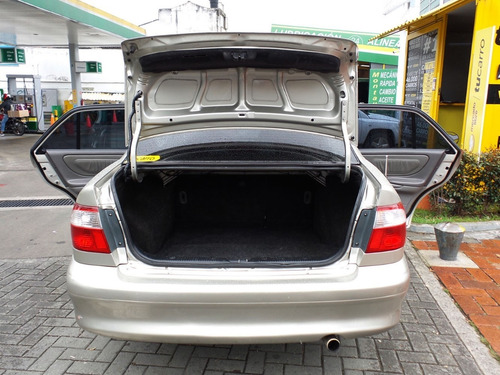 Mazda 626 2.0cc At
