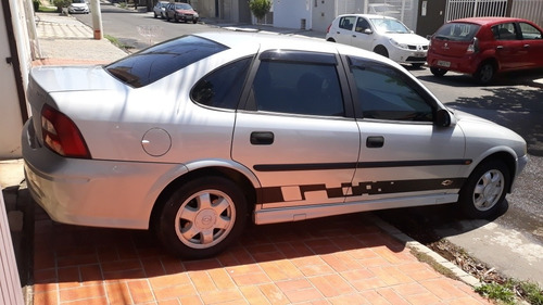 Chevrolet Vectra 2001 2.2 Gls 4p