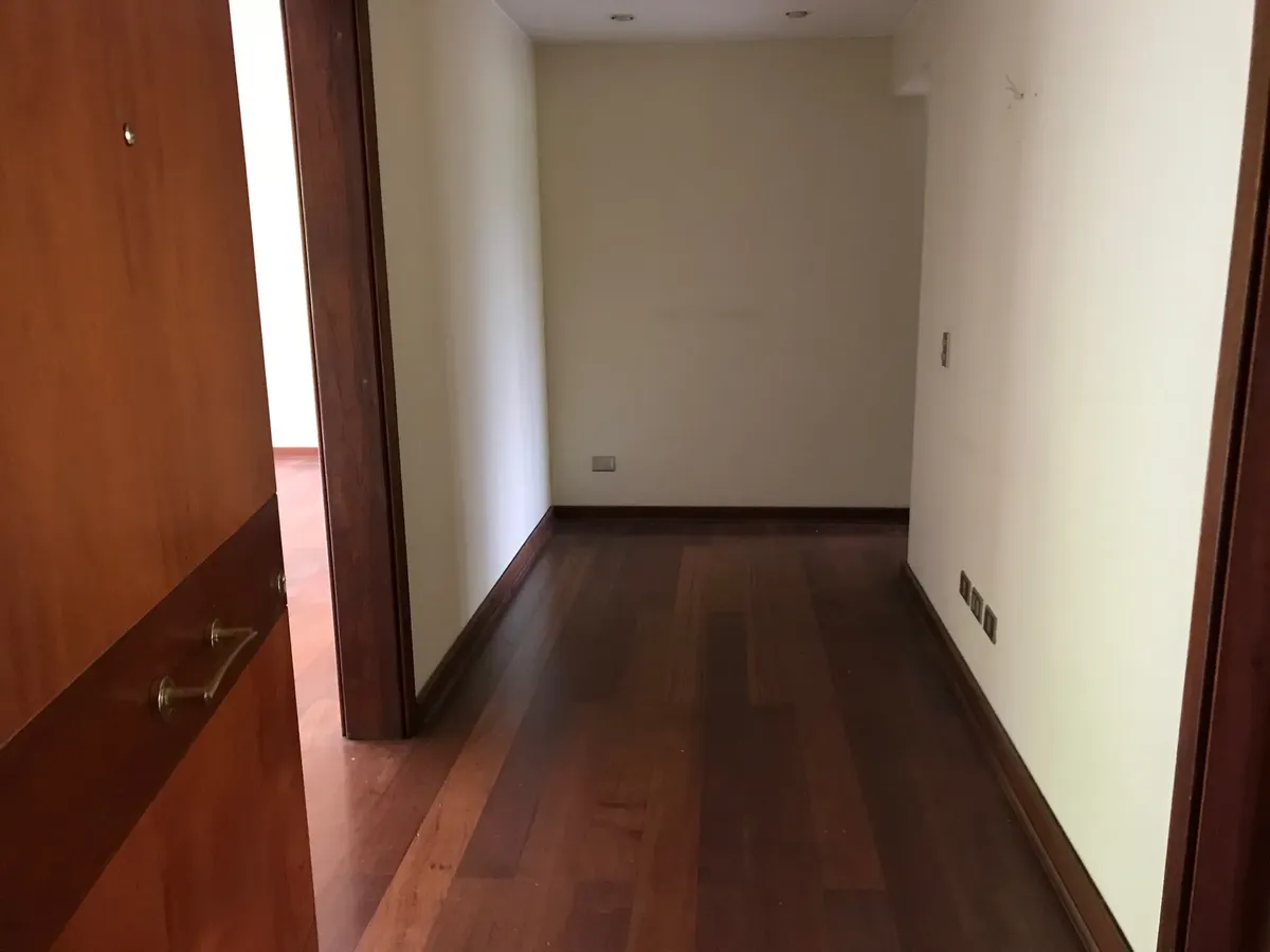Imagen 5 de 11 de Amplio En Santa María - Colegio San Benito
