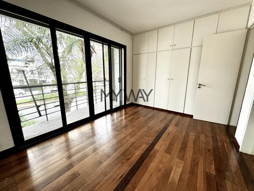 Casa En Punta Carretas, Ideal Empresa Salida A 2 Calles