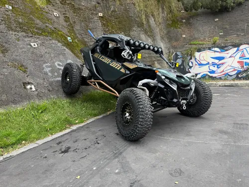 Can Am Maverick R 2024-muchos Extras