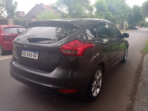 Ford Focus Se Plus Automatico 2.0 2019 5 Puertas Gris