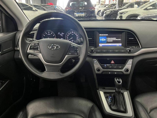 Hyundai Elantra Elantra