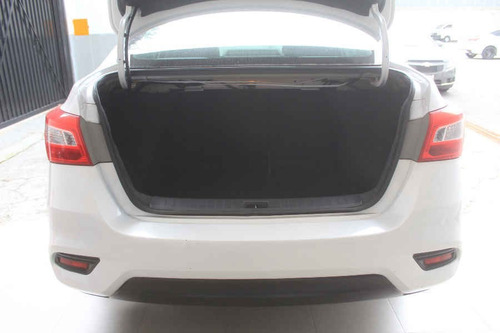 Imagen 11 de 15 de Nissan Sentra 2018 4p Sense L4/1.8 Man