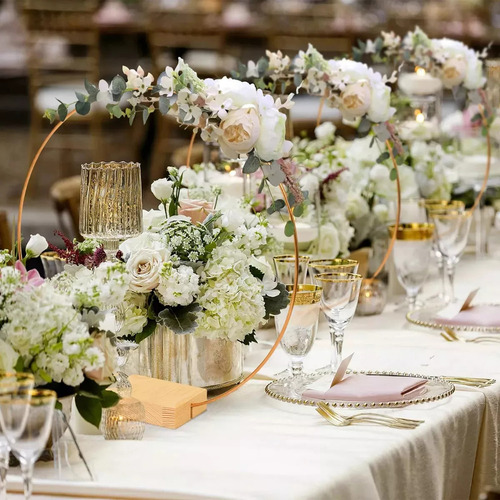 Qa1 Ypz Boda Center Of Mess Center With Faroal Aro Floral
