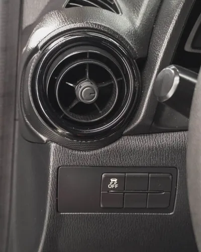 Mazda 2 Prime Hatchback 2021