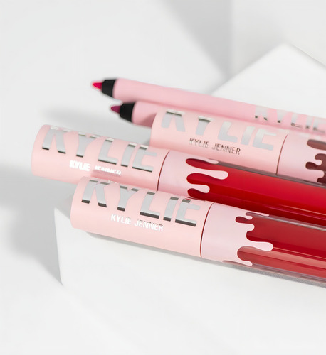 Kylie Matte Liquid Lipstick & Lip Liner Set Color Bite Me (403)