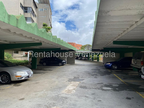 Apartamento En Alquiler En Clnas. De Bello Monte Con Impresionante Vista Al Ávila
