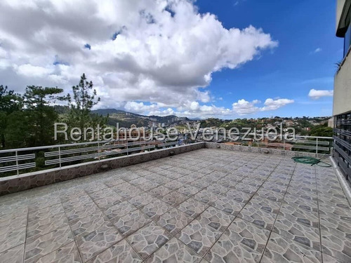 Amplio Y Confortable Apartamento En Planta Baja En Venta En Las Esmeraldas Yf
