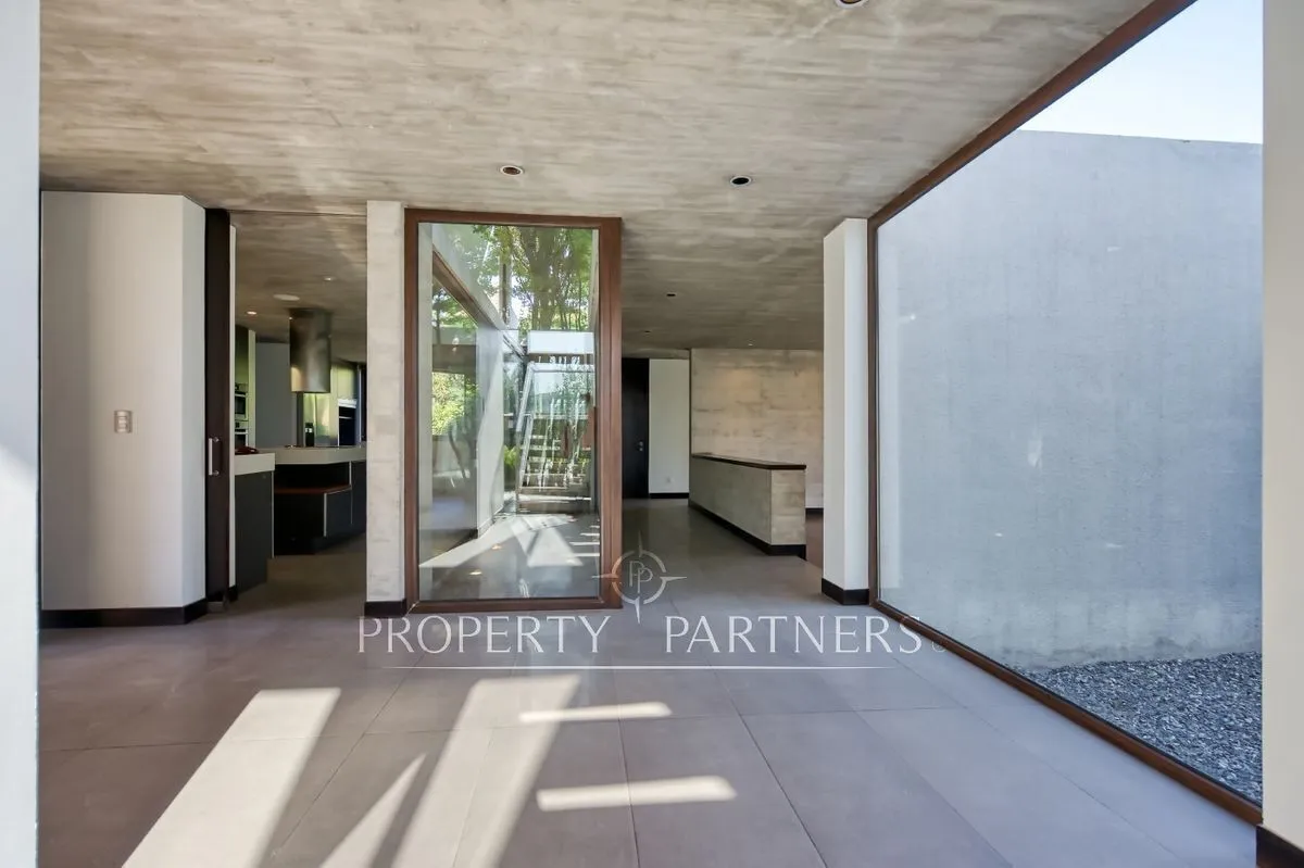 Imagen 5 de 30 de Moderna, Luminosa En Condominio Con Excelente Seg...