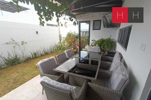 Casa En Venta En Lomas De Angelopolis