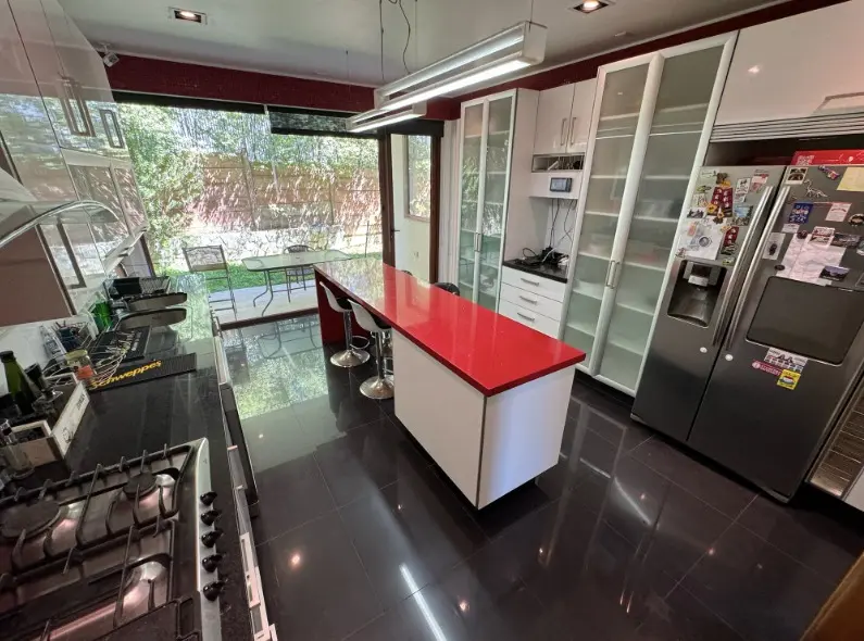 Imagen 5 de 22 de Preciosa Casa Muy Amplia E Iluminada En Lonco Parque