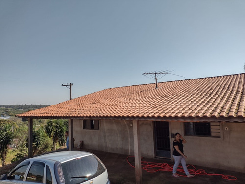 Casa Com 3 Cômodos E 1 Banheiro
