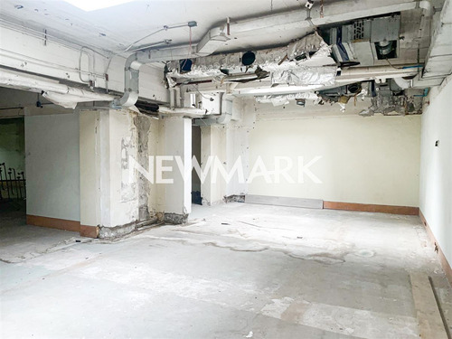 Local Comercial En Arriendo En Iconico Edificio