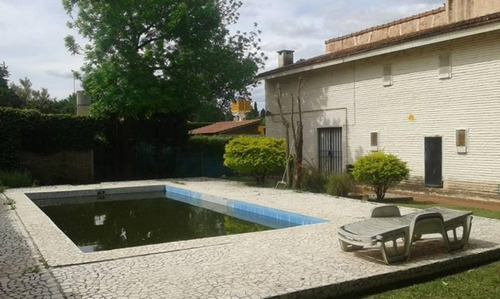 Imagen 8 de 12 de Casa Cuatro Dormitorios Funes