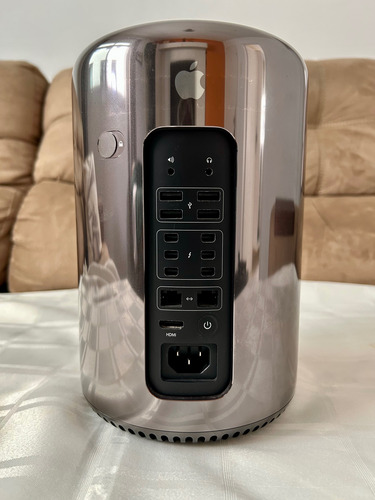 Mac Pro Xeon E5 12-core 2.7ghz - 64gb Ram - 2tb Ssd (Usado)