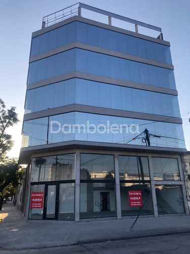 Imagen 1 de 27 de Oficina En Venta O Permuta Ubicado En Moreno, Moreno