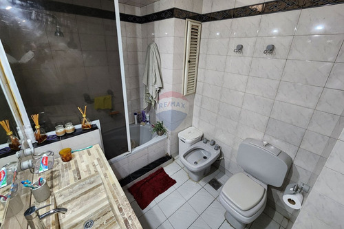 Venta Casa 5 Ambientes En Bernal - Apto Credito
