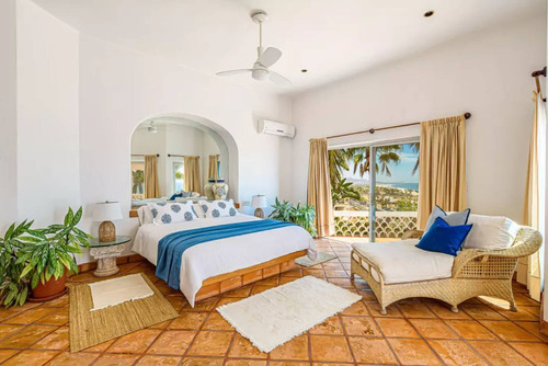 Casa De Lujo Con Jardín, Terraza, Pergola Y Alberca Privada,