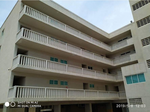 Hotel En Venta En Tucacas Om-5036227