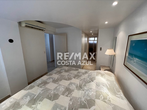 Remax Vende Hermoso Duplex En Planta Baja De 110 Mts2 Amoblado Con Un Ambiente Fresco, Cómodo, Amplio Y Acogedor. Cayo Mar En Tucacas.