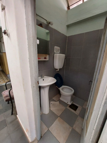 Imagen 15 de 18 de Casa En Venta 14 Habitaciones Funcionando Como Pension (se Vende Con Renta)