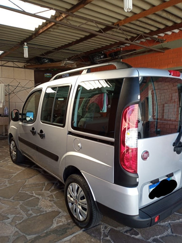 Imagem 7 de 13 de Fiat Doblo 2018 1.8 16v Essence 7l Flex 5p