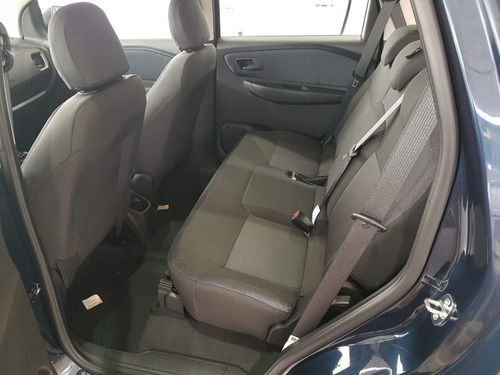Imagen 8 de 19 de Chevrolet Spin 1.8 Lt 5 Asientos 2022