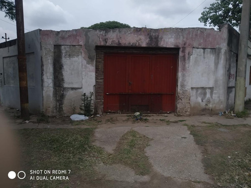 Imagen 11 de 12 de Casa Con Galpón En Venta - Rosario - Barrio Ludueña