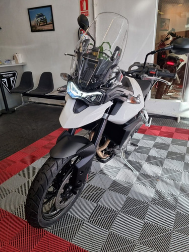 Triumph Tiger 900 Hilton Motors Co.