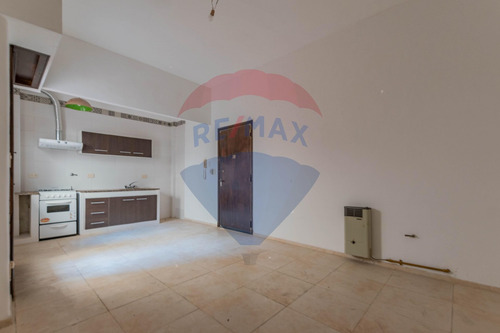 Imagen 8 de 13 de Ph 2 Ambientes Planta Baja Con Patio Villa Luro