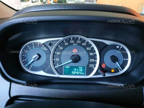 Imagem 9 de 14 de Ford Ka Trail 1.5 Hatch (flex) - 2018/2018 - Vermelho - 5846