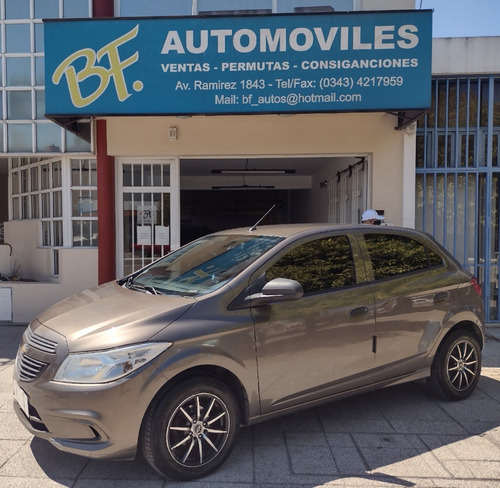 Chevrolet Onix Lt 1.4 2013
