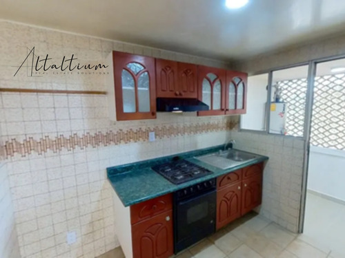 Departamento En Venta En Zona Residencial Cerca De La Supervía Poniente. 10. Aa-ru