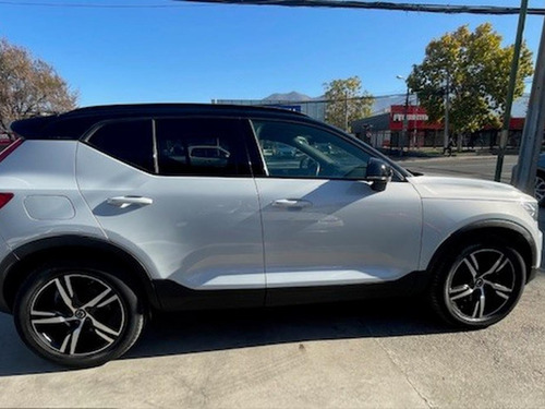 Volvo XC40 T5 R-Design Plus Auto 4WD