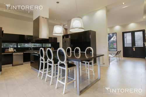 Casa En Venta En Barrio Privado Altos Del Sol. Financiación.