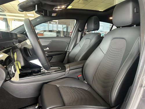 Mercedes-Benz Clase A 1.6 A200 Urban 156cv