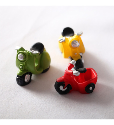 3x Resina Miniatura Motocicleta Simulación Accesorios De