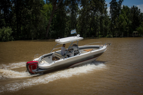 Imagen 5 de 7 de Lancha Open Aqualum 700 De 7 Mts Eslora Con Motor 150hp