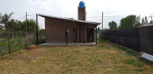 Venta Casa Un Dormitorio Estrenar Bosque Azul Roldan