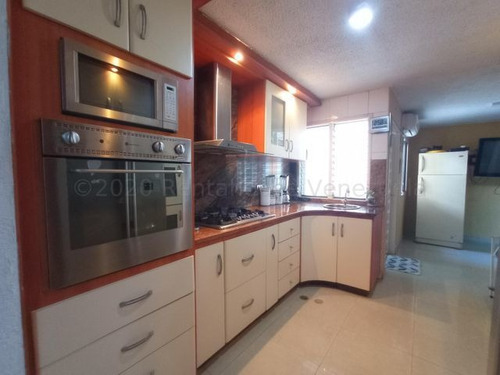 Townhouse En Venta La Morita Parque La Morita Cd 21-9371 Jja